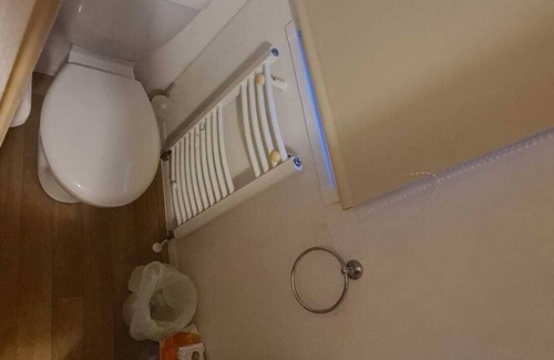 Hopton Cabina | 3 bedroom lodge at Broadland Sands Holiday Park in Hopton on Sea
