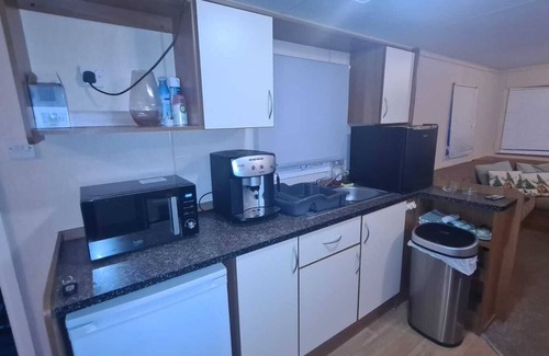 Hopton Cabina | 3 bedroom lodge at Broadland Sands Holiday Park in Hopton on Sea