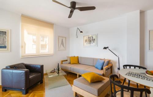 Omis Apartamento | 3 Bedroom Lovely Apartment In Omis