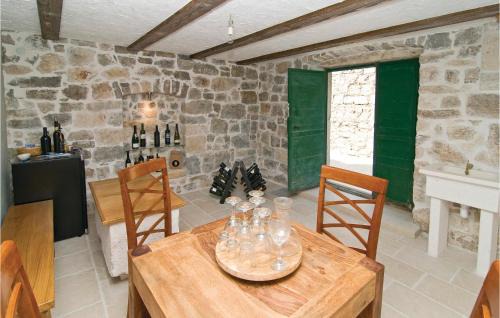 Omis Apartamento | 3 Bedroom Lovely Apartment In Omis