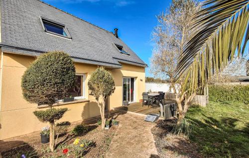 Saint-Pabu Casa | 3 Bedroom Lovely Home In Saint-Pabu