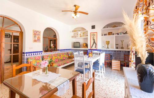 Olivares Casa | 3 Bedroom Lovely Home In Olivares