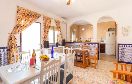 Olivares Casa | 3 Bedroom Lovely Home In Olivares