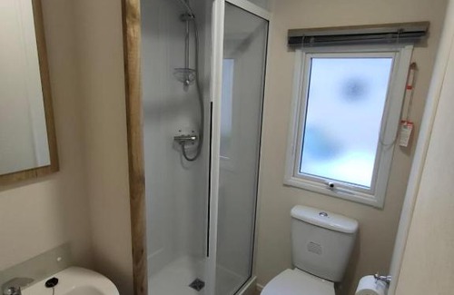 Prestonpans Complejo | 3 Bedroom Luxury Caravan - Vans With Business Sign Not Allowed
