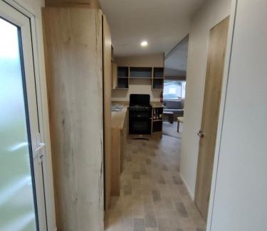 Prestonpans Complejo | 3 Bedroom Luxury Caravan - Vans With Business Sign Not Allowed