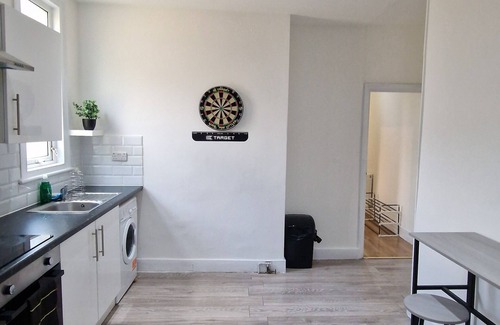 Northumberland Park Casa | 3 Bedroom Luxury House near Subway, Tottenham Stadium with Garden and Parking