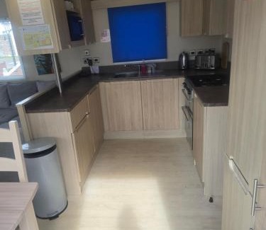 Rhyl Complejo | 3 bedroom Lyons robin hood Rhyl CT2