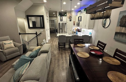 Pinellas Point Casa | 3-bedroom Marina Home on Water w/Private Elevator/Garage/Balcony in St Pete, FL