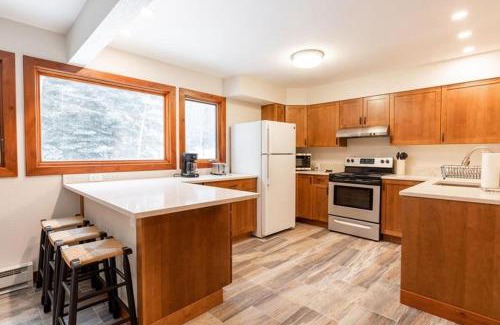 Intermountain Casa | 3-Bedroom Meadow Creek Townhom townhouse