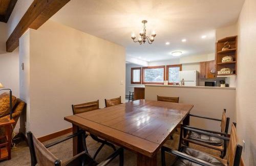 Intermountain Casa | 3-Bedroom Meadow Creek Townhom townhouse