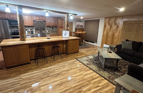 Natrona County Casa | 3-bedroom mobile home with horse pasture in welcoming Evansville with WiFi