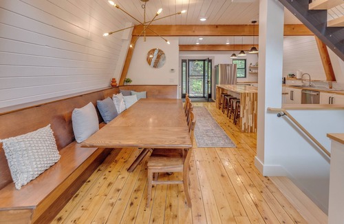 Lisbon Casa | 3-Bedroom Modern A-Frame with hiking, lake access, EV charger, and fire pit
