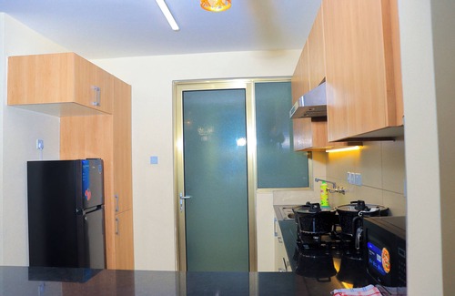 Nairobi Cama Y Desayuno | 3 BEDROOM Morningside Green apartment, USIU road. Behind safari park hotel