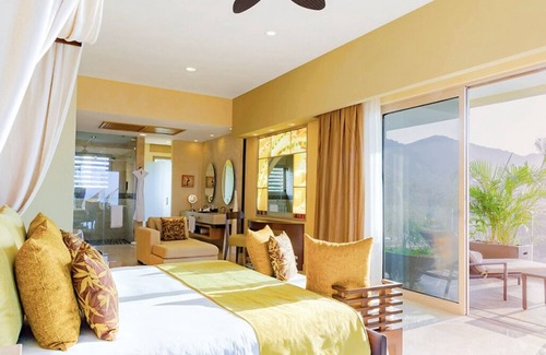 Zona sur Complejo | 3 Bedroom Mountain Residence with Panoramic Ocean Views