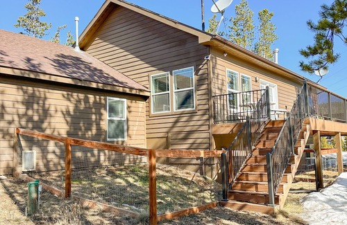 Winter Park Highlands Casa | 3 Bedroom mountain home right outside of Winter Park and Granby. Dog Friendly!