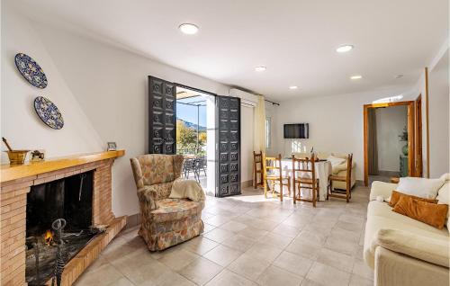 Bedmar y Garciez Casa | 3 Bedroom Nice Home In Bedmar