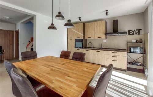 Boljevici Casa | 3 Bedroom Nice Home In Krsan