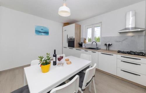 Poljica Casa | 3 Bedroom Nice Home In Nin