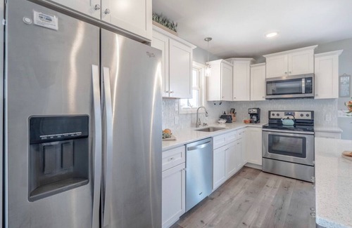 Yaupon Beach Casa | 3 Bedroom ocean view close to pier and pet friendly!
