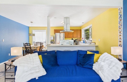 West Juneau Casa | 3-Bedroom Oceanview Home | Near Downtown Juneau