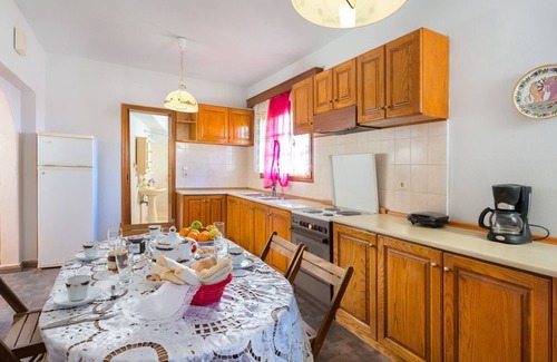 Kalavarda Villa | Villa tranquila de 3 habitaciones - "Villa Marianna B"