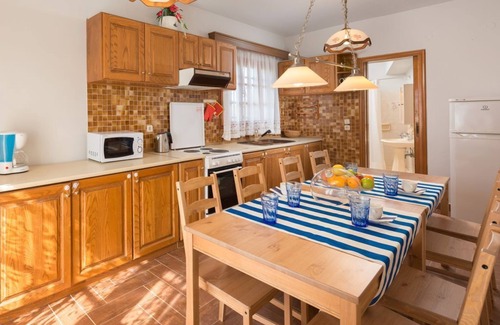 Kalavarda Villa | Villa tranquila de 3 dormitorios - "Villa Marianna A"