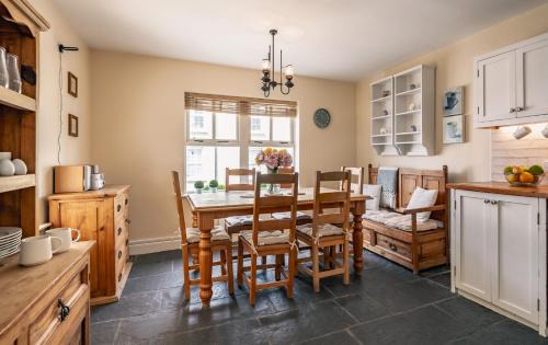 Kenmare Casa | 3 bedroom pet friendly home in the heart of Kenmare town