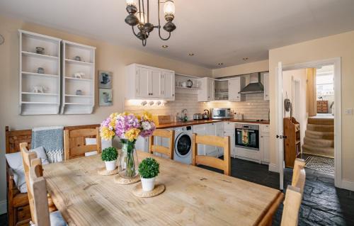 Kenmare Casa | 3 bedroom pet friendly home in the heart of Kenmare town