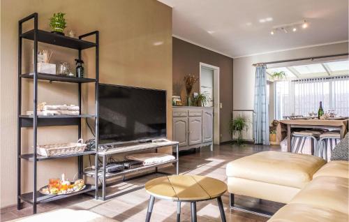 Bredene Casa | 3 Bedroom Pet Friendly Home In Bredene