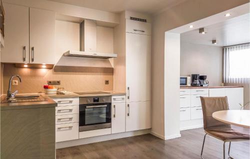 Bredene Casa | 3 Bedroom Pet Friendly Home In Bredene