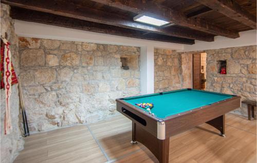 Muc Casa | 3 Bedroom Pet Friendly Home In Neoric