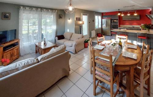 Arzal Casa | 3 Bedroom Pet Friendly Home In Arzal
