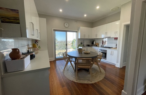 Brunswick West Casa | 3 Bedroom renovated inner city home with games room and entertainment retreat!