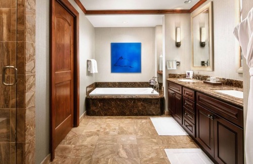 Vail Complejo | 3 Bedroom Residence at The Ritz Carlton Club, Vail