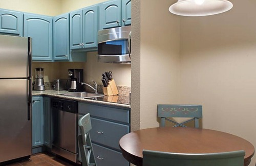 Boyne Falls Complejo | 3-bedroom resort in fantastic Boyne Falls with WiFi, fitness room, AC