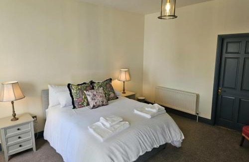 Cashel Casa | 3 Bedroom Retreat - Sleeps 6 - Pet Friendly