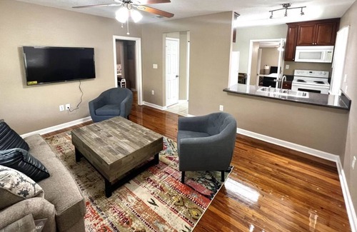 Griffin Heights Apartamento | 3 Bedroom Single family 417005 by Houzlet