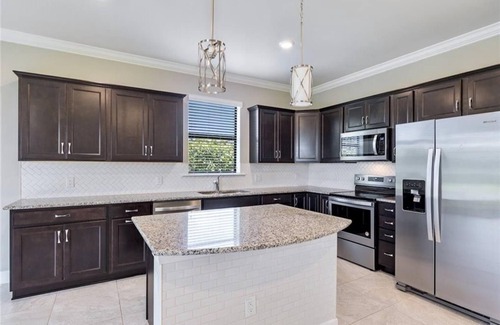Estero Apartamento | 3 Bedroom Single family 428837 by Houzlet