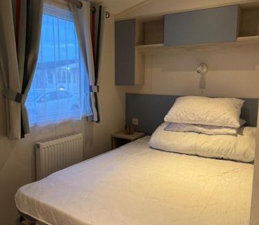 Rhyl Chalet De Esquí | 3 Bedroom stunning Caravan Justin