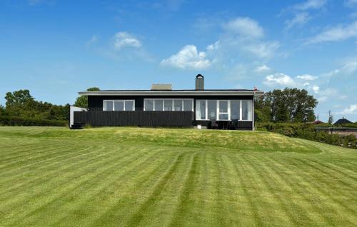Ronbjerg Casa | 3 Bedroom Stunning Home In Øster Assels
