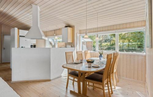Logstrup Casa | 3 Bedroom Stunning Home In Løgstrup