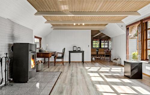 Hvalpsund Casa | 3 Bedroom Stunning Home In Farsø