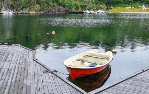 Lillesand Casa | 3 Bedroom Stunning Home In Brekkestø