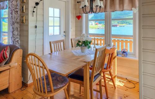 Flakstad Casa | 3 Bedroom Stunning Home In Fredvang