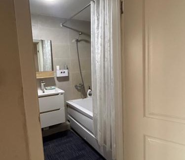 Downtown Ulaanbaatar Apartamento | 3 Bedroom Stunning Views