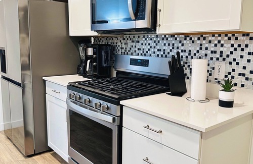 Magna Casa | 3-bedroom townhome in fantastic Magna with AC, WiFi. Enjoy your stay