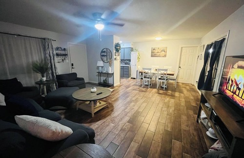 Tempe Casa | 3-bedroom townhome in fantastic Tempe with AC