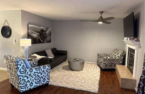 Modesto Casa | 3-bedroom townhome in tranquil Modesto with AC