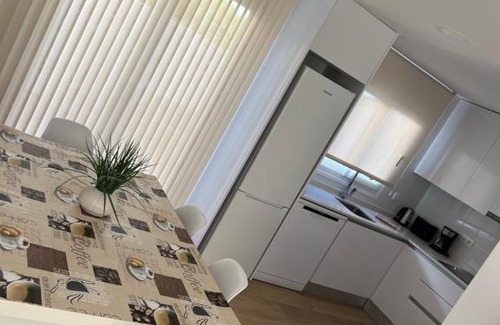Orihuela Costa Casa | Casa adosada de 3 dormitorios con piscina privada en playa flamenca