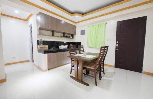 Baguio Apartamento | 3 Bedroom Unit with Breakfast for 2pax